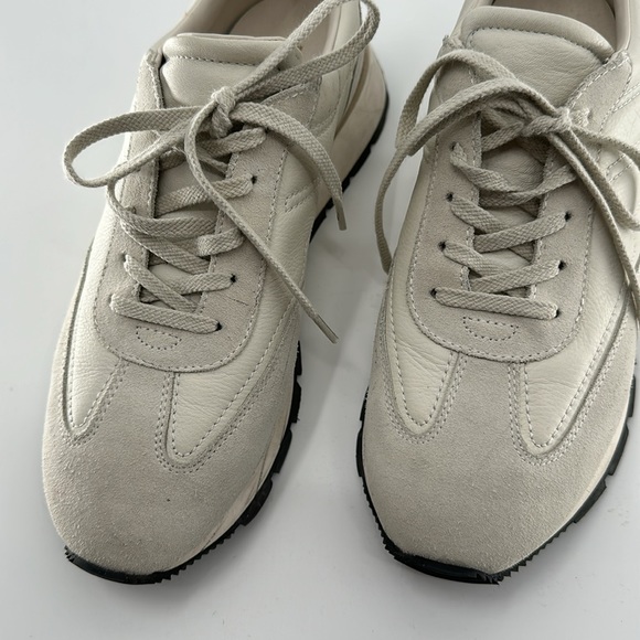 Kolo Retro Runner Suede Leather Sneakers In Cloud - Picture 2 of 10